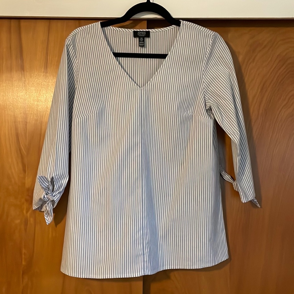 Cute blouse